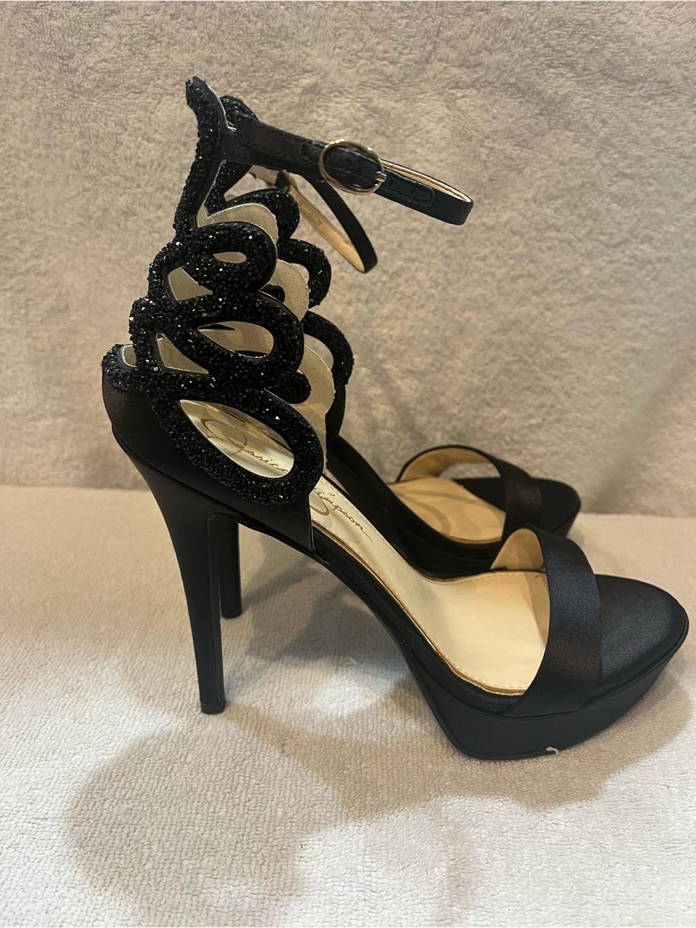 Jessica Simpson Black Glitter Cutout Platform Heels - Worn Once - Size 9 - Picture 5 of 7